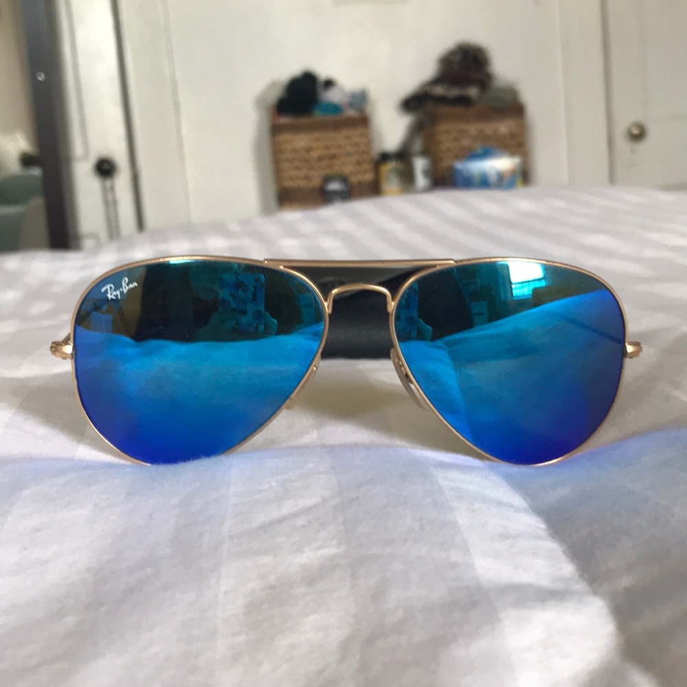 Ray-ban Aviators gold frame blue flash lenses - Picture 1 of 5